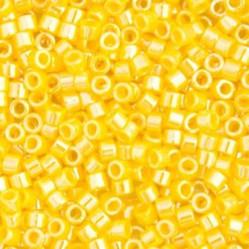 Delica 11/0 Rd Yellow Canary Opaque Luster 1562V TOP # 174