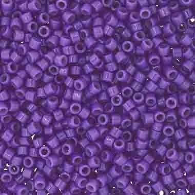 Delica 11/0 Rd Duracoat Opaque Dyed Dark Mauve 2140V TOP # 102