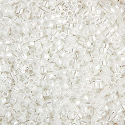 Delica  11/0 RD White Pearl Luster 0201 V TOP # 45