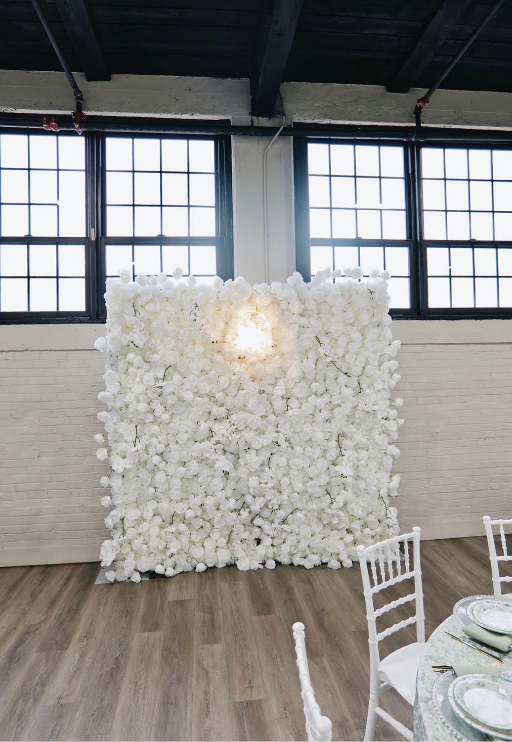 The pearl Rose Couture Wall