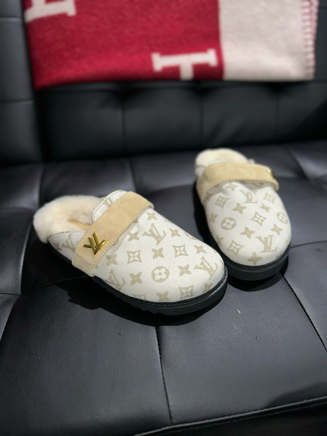 Louis Vuitton Clogs