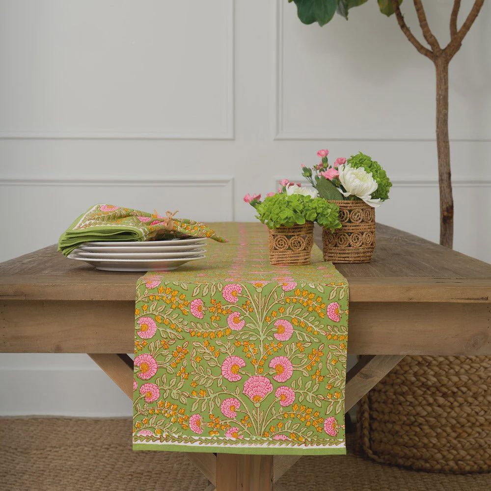 Table Runner, Pattern: Cactus Flower Fern &amp; Flamingo