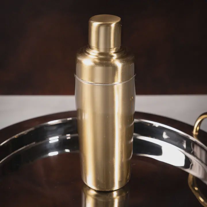 Cocktail Shaker w/ Strainer Lid