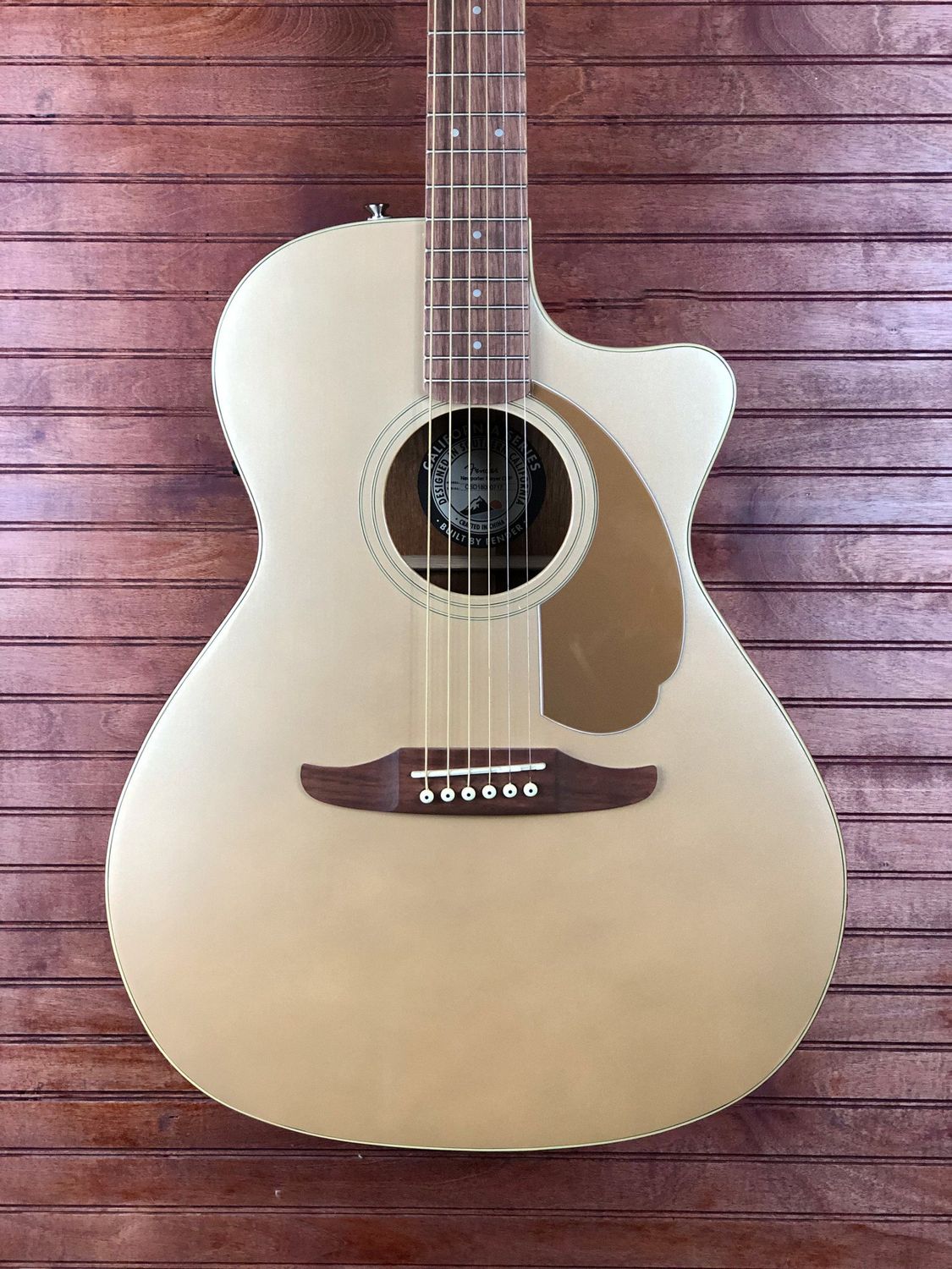 Fender Newporter Player Champagne
