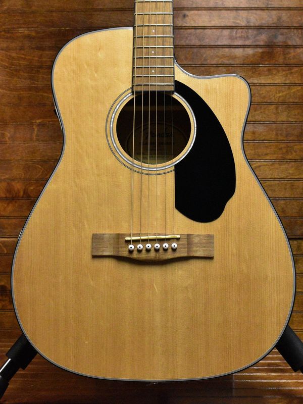 Fender CC-60SCE Concert, Nautral