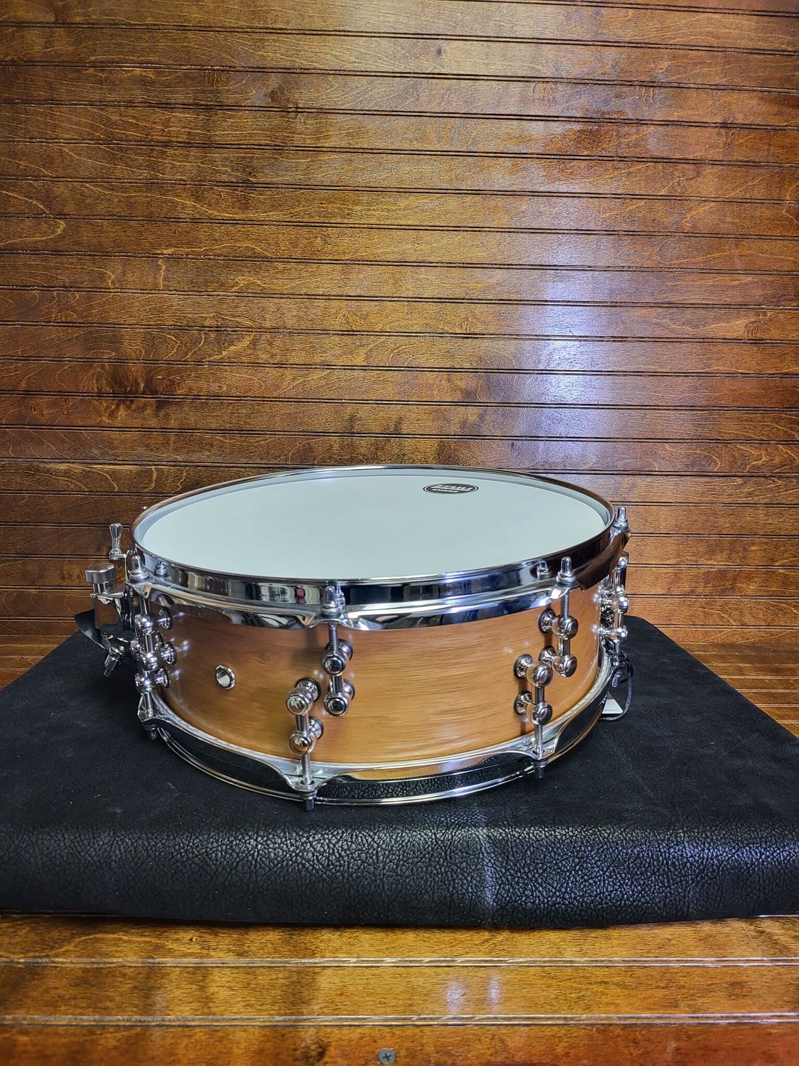 Tama SLP New Vintage Hickory Snare Drum 14x5