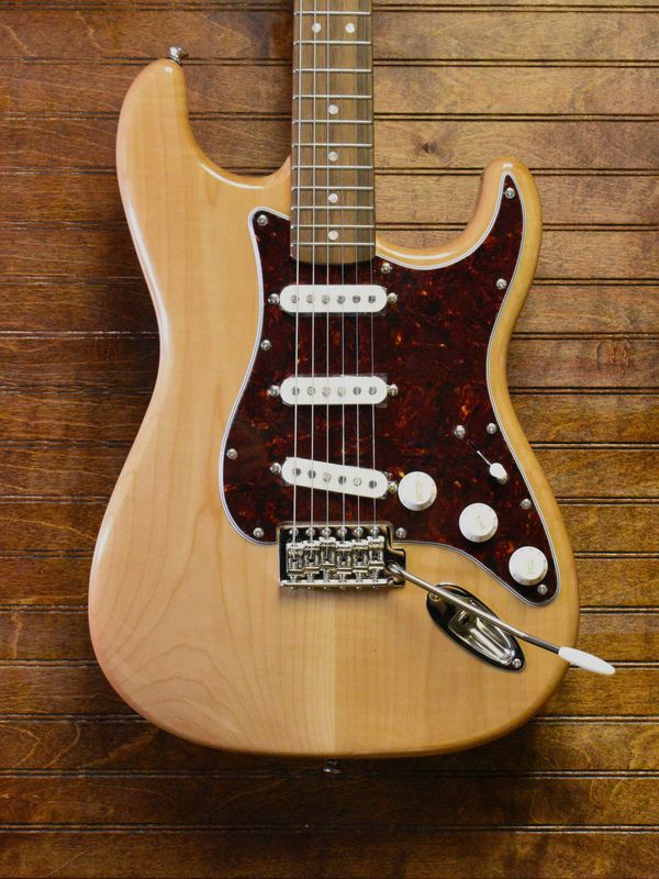 Squier  Classic Vibe '70s Stratocaster®, Laurel Fingerboard, Natural
