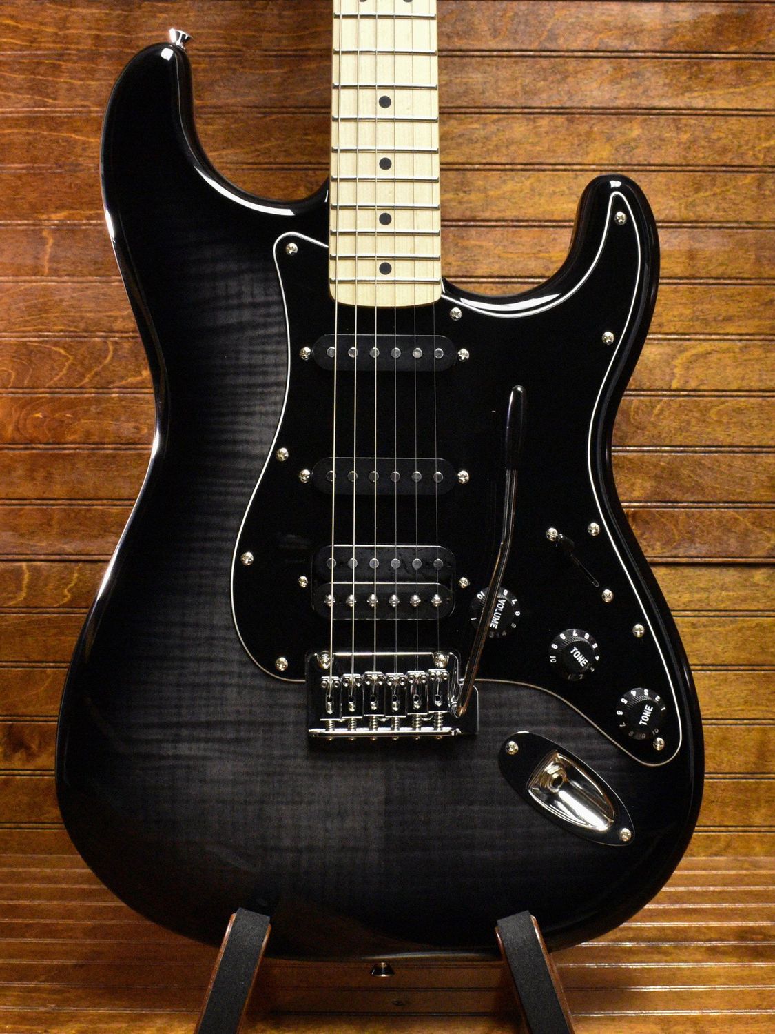 Squier Affinity Stratocaster HSS, Black Burst