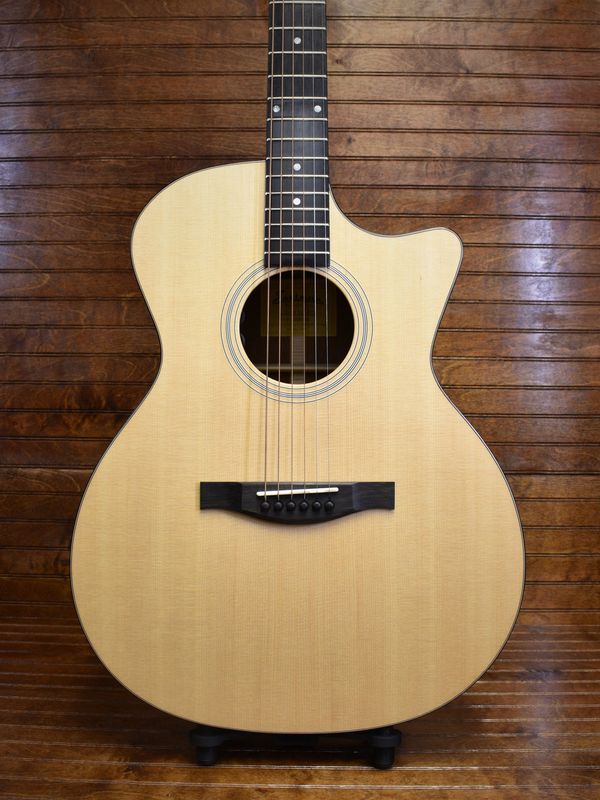 Eastman AC122-1CE