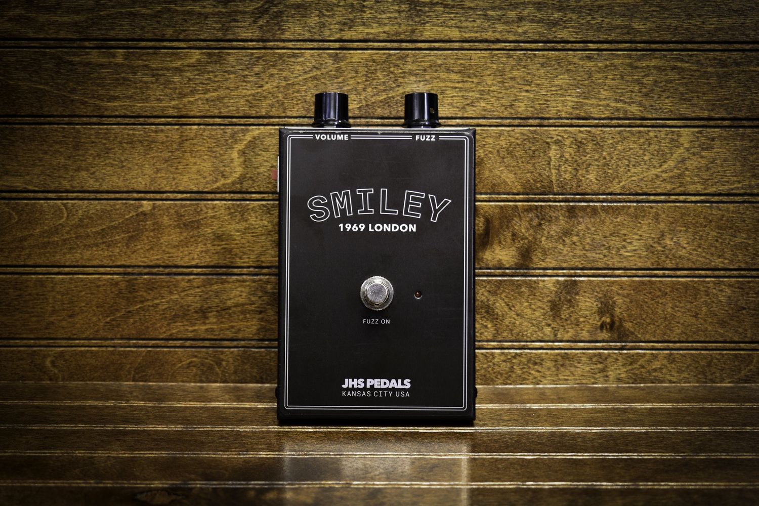 JHS Smiley Fuzz Pedal