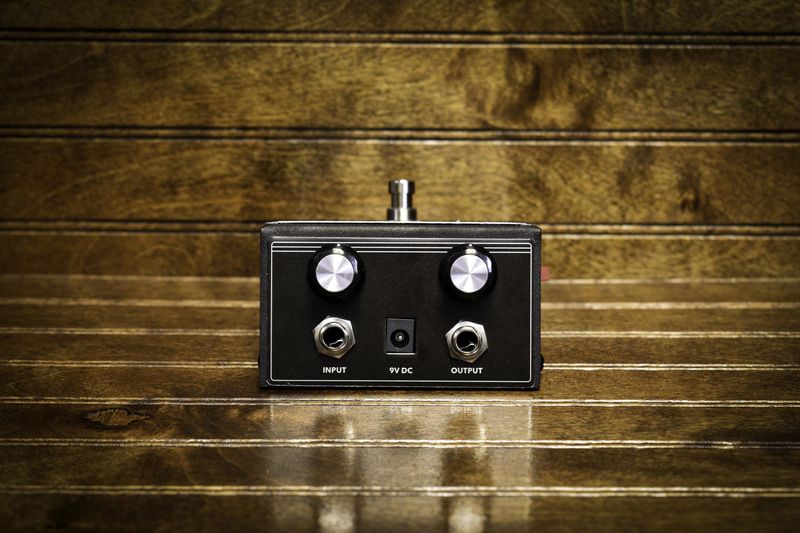 JHS Smiley Fuzz Pedal