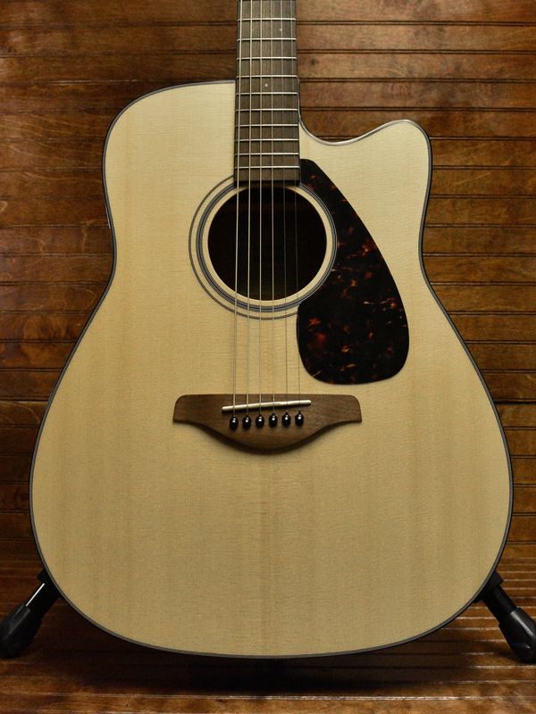 Yamaha FGX800C Acoustic-Electric Guitar, Natural