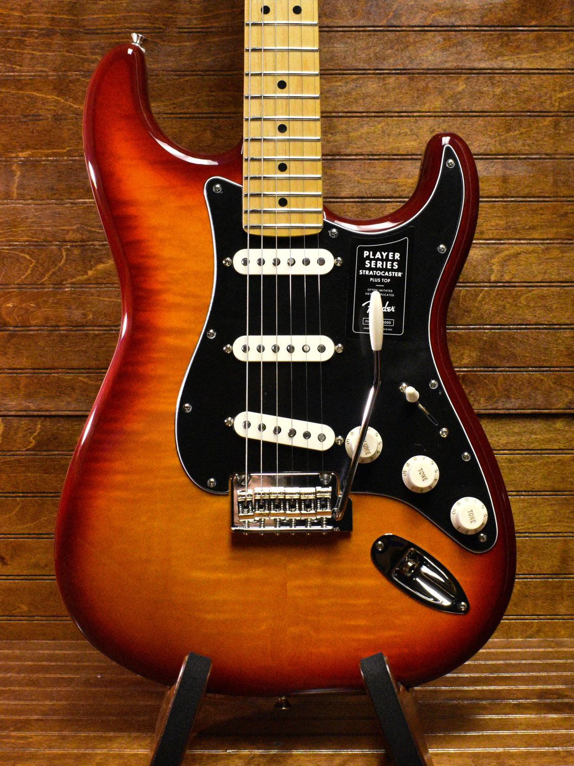 Fender Player Stratocaster Plus Top Aged Cherry Burst