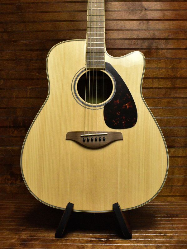 Yamaha FGX820C Acoustic-Electric Guitar