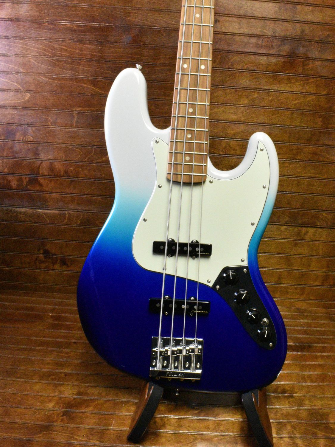 FENDER PLAYER PLUS JAZZ BASS PF BLB  BELAIR BLUE