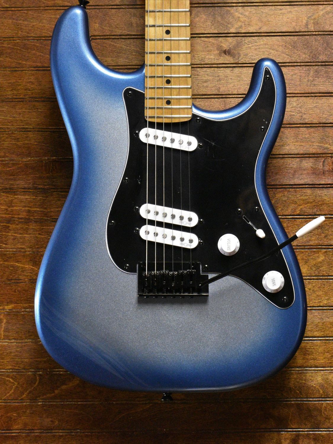 Squier Contemporary Stratocaster Special - Sky Burst Metallic with Black Pickguard
