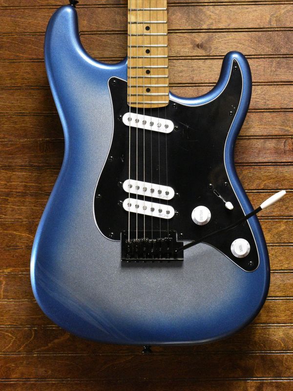 Squier Contemporary Stratocaster Special - Sky Burst Metallic with Black Pickguard