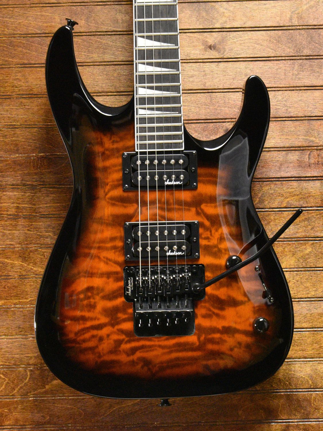 Jackson JS Series Dinky™ Arch Top JS32Q DKA, Dark Sunburst