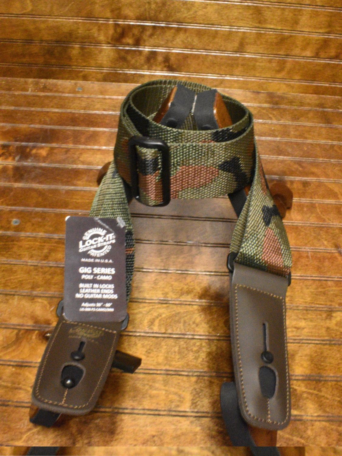 LIS-008P2-CAMO LOC IT 2&#39;&#39; POLY STRAP CAMO
