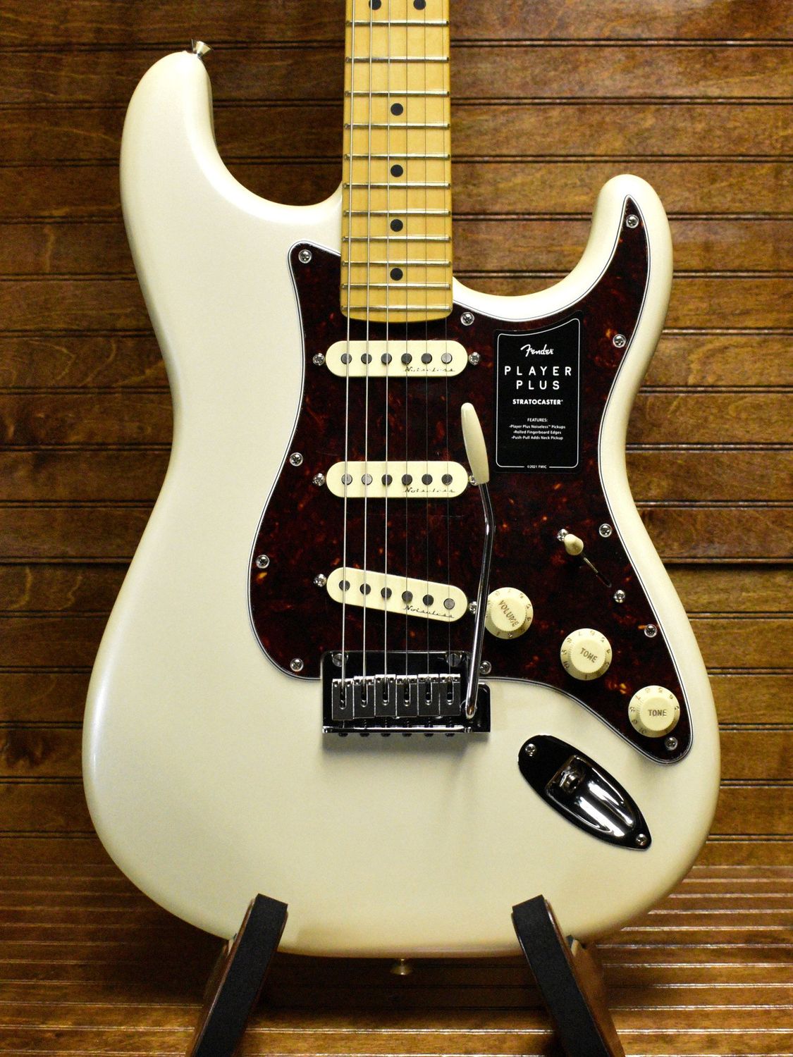 Fender Player Plus Stratocaster Olympic Pearl