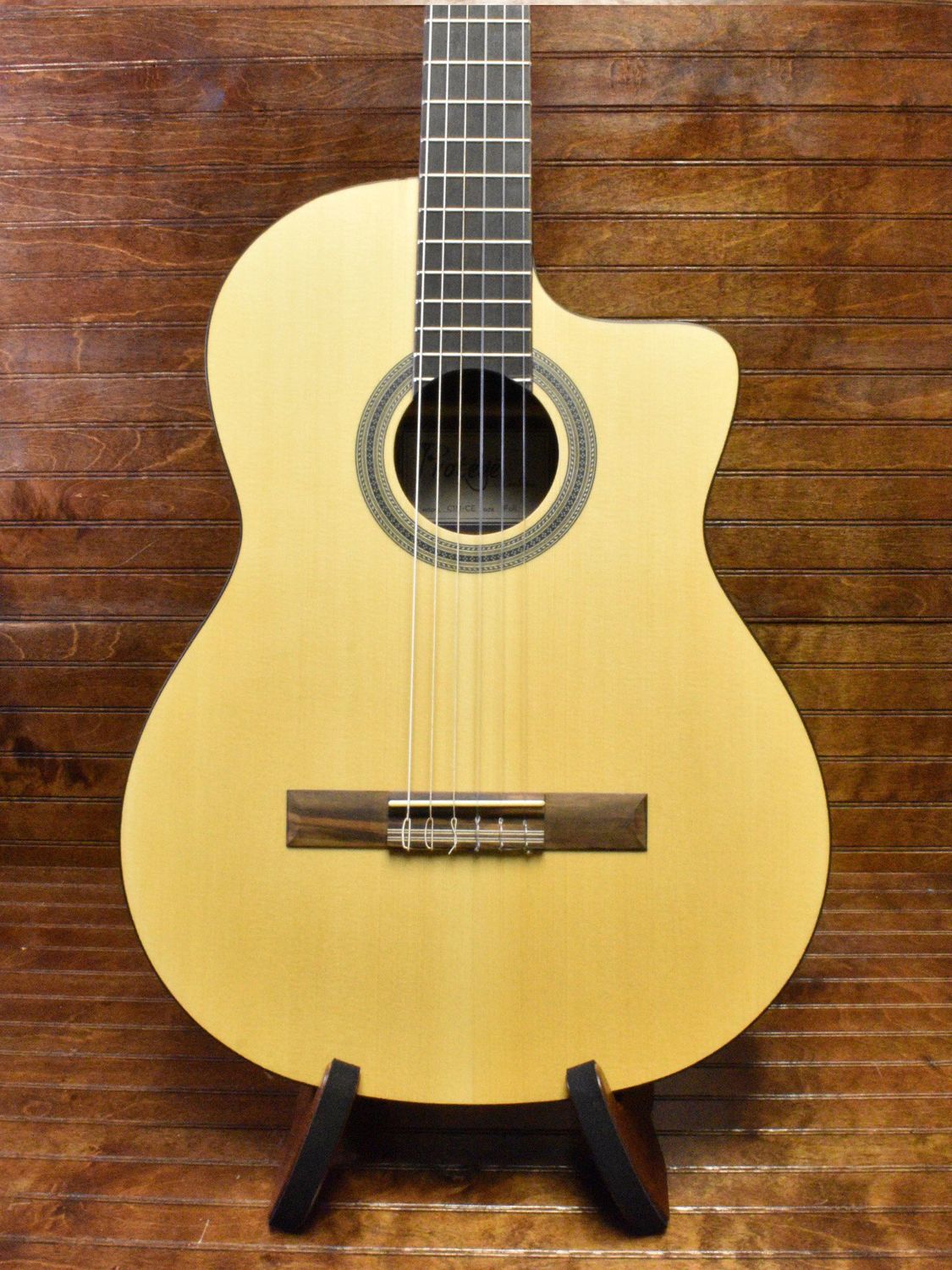CORDOBA C1M-CE
