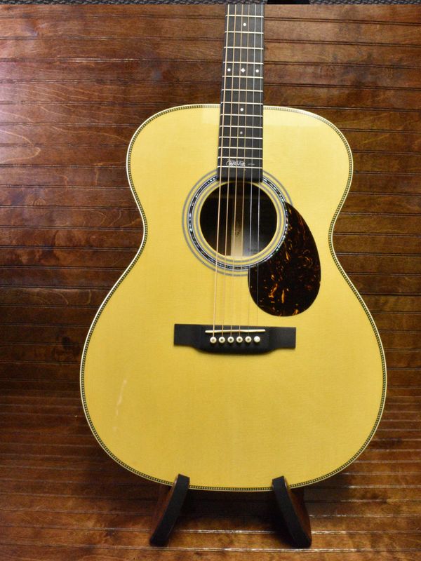 Martin OMJM John Mayer Signature W/ Hardshell Case
