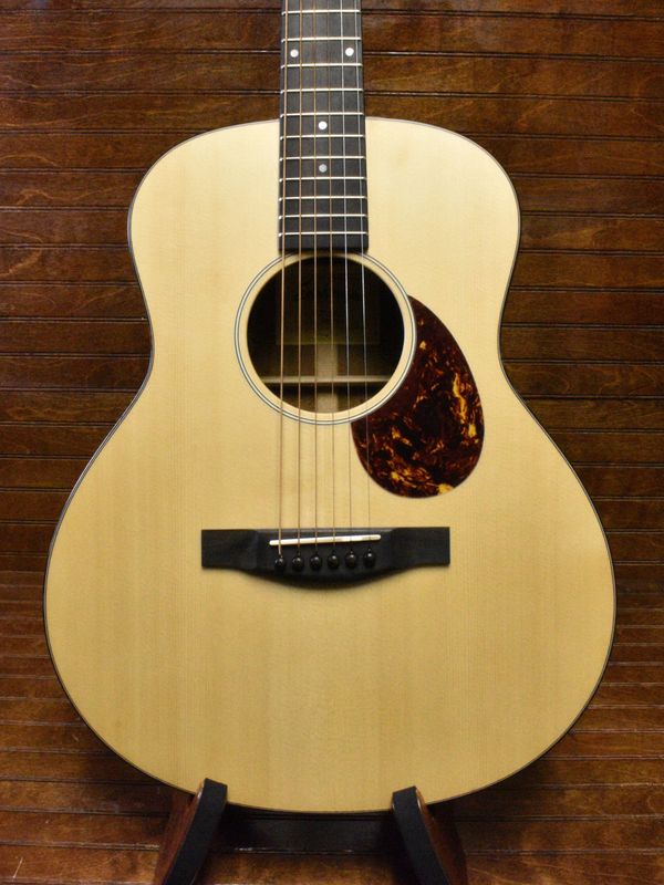 EASTMAN ACTG2E-OV TRAVEL ACOUSTIC GUITAR  W/BAG