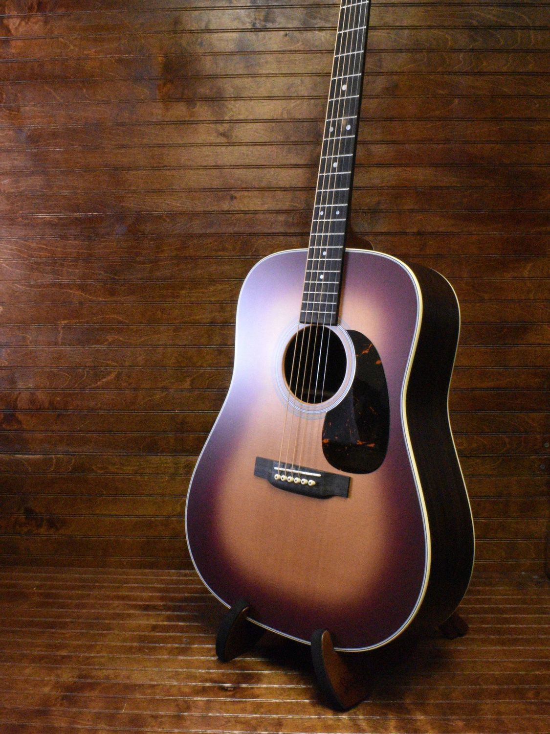 Martin D-28 Satin Amber Burst