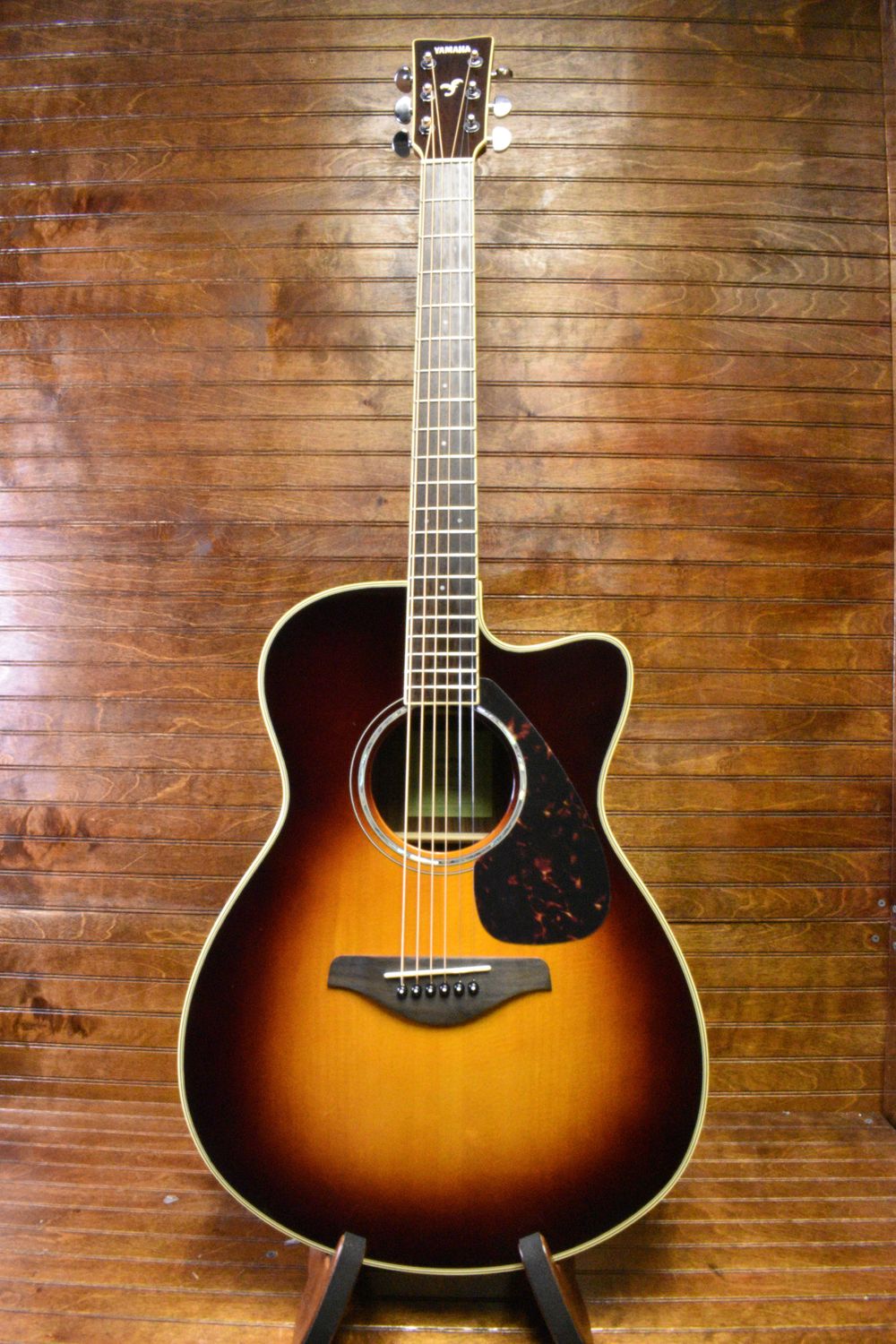 Yamaha FSX830C Acoustic-Electric Guitar