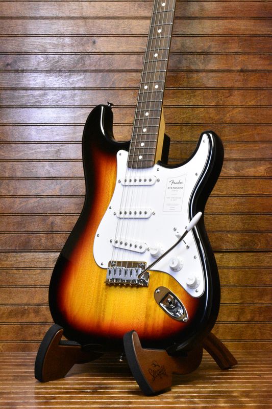 Standard Stratocaster®, Laurel Fingerboard, White Pickguard, 3-Color Sunburst