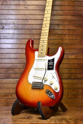 Player II Stratocaster®, Maple Fingerboard, Aged Cherry Burst