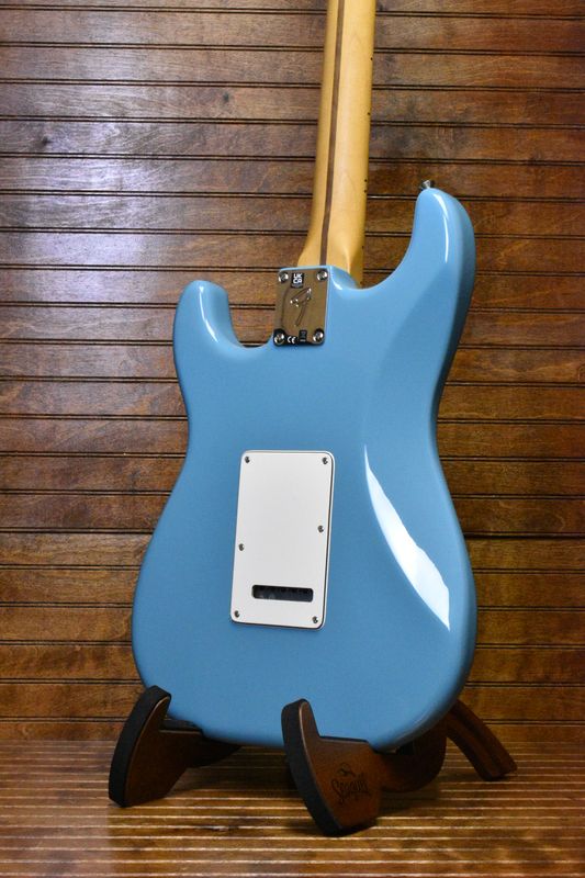 Fender Player II Stratocaster®, Maple Fingerboard, Aquatone Blue