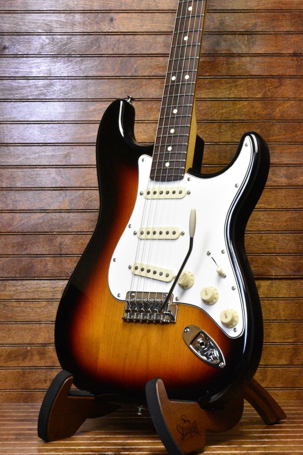Player II Stratocaster®, Rosewood Fingerboard, 3-Color Sunburst