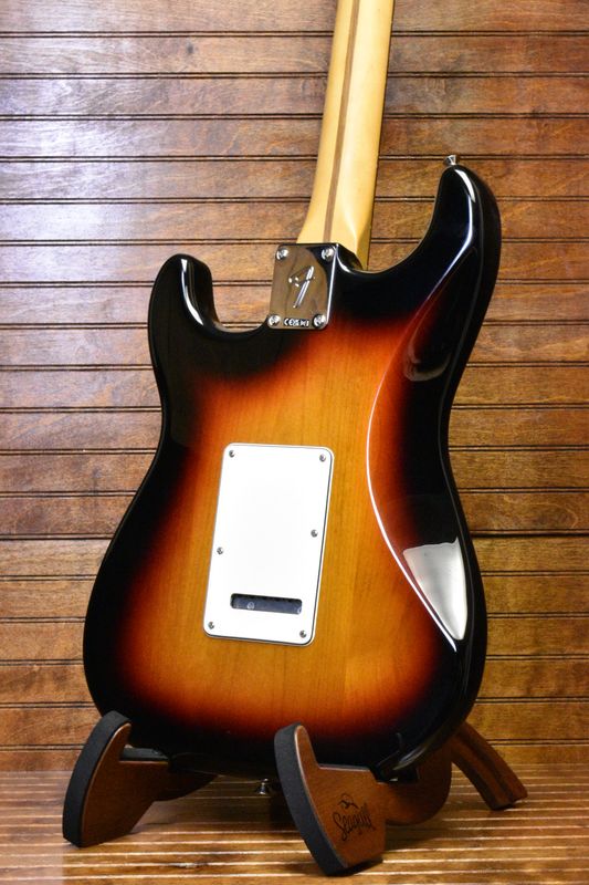 Player II Stratocaster®, Rosewood Fingerboard, 3-Color Sunburst
