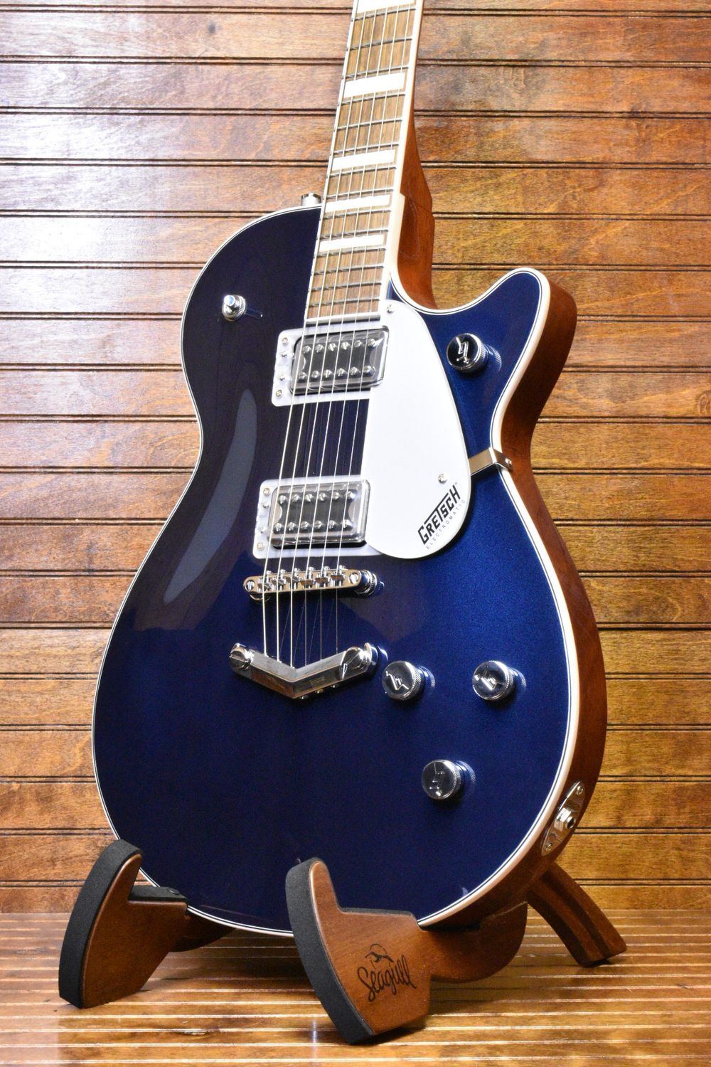 Gretsch G5220 Electromatic® Jet™ BT Single-Cut with V-Stoptail, Laurel Fingerboard, Midnight Sapphire