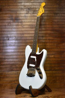 Classic Vibe '60s Mustang® – Sonic Blue | Newell's Music