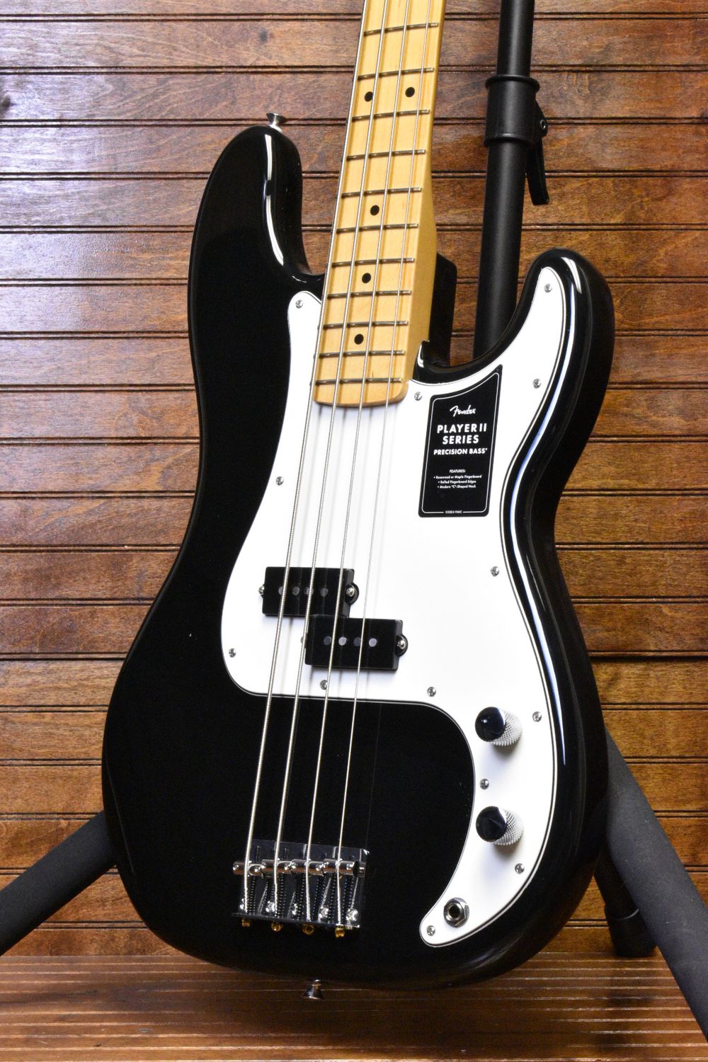 Fender Player II Precision Bass®, Black, Maple Neck