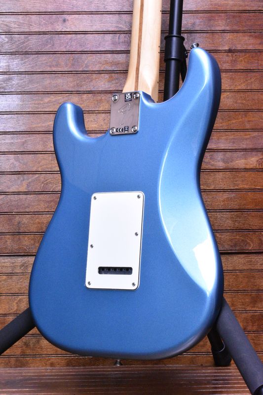 Fender Player Stratocaster® HSS, Maple Fingerboard, Tidepool