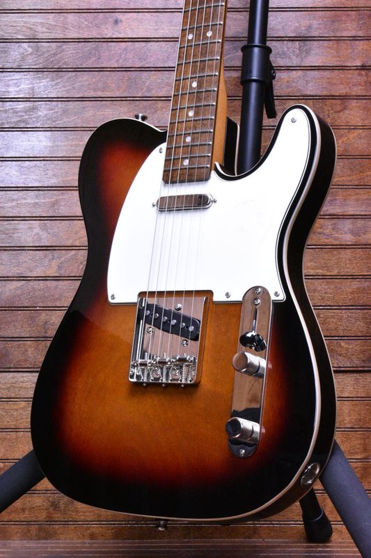 Squier Classic  Vibe  60's Custom Telecaster 3 Color Sunburst
