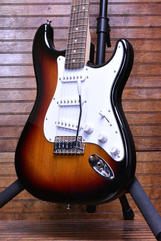 Squier Affinity Stratocaster, 3 Color Sunburst