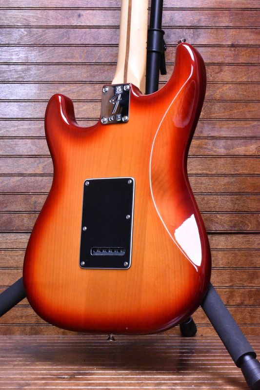 Fender Player Stratocaster Plus Top Aged Cherry Burst