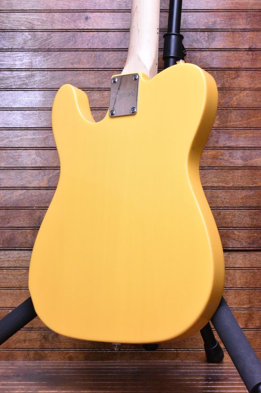 Squier Affinity Series® Telecaster®, Maple Fingerboard, Black Pickguard, Butterscotch Blonde