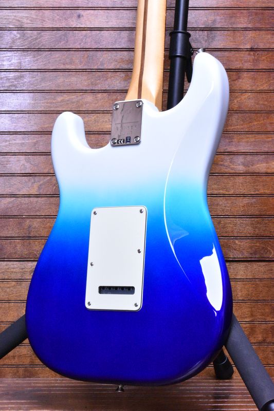 Fender Player Plus Stratocaster® HSS, Pau Ferro Fingerboard, Belair Blue, B Stock