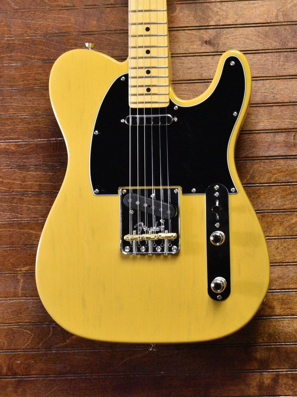 Fender American Professional II Telecaster®, Maple Fingerboard, Butterscotch Blonde