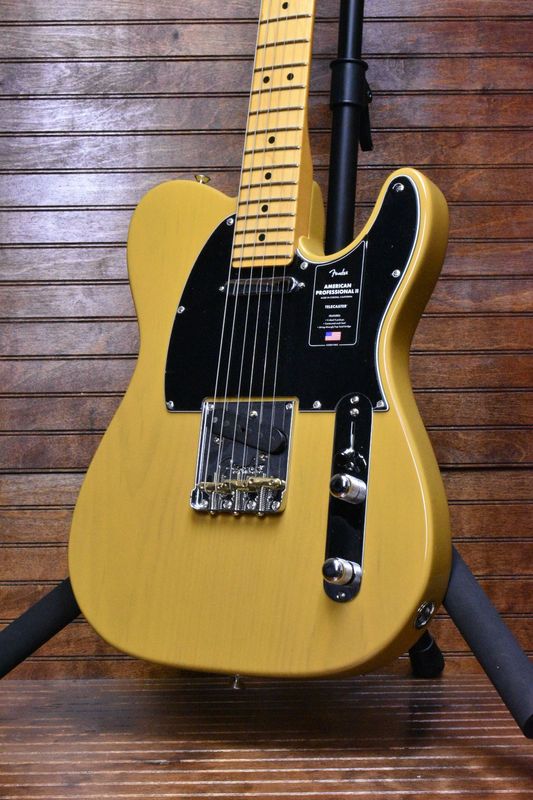 Fender American Professional II Telecaster®, Maple Fingerboard, Butterscotch Blonde