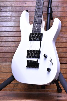 JACKSON JS11 DINKY AH FB 22 FRETS WHITE