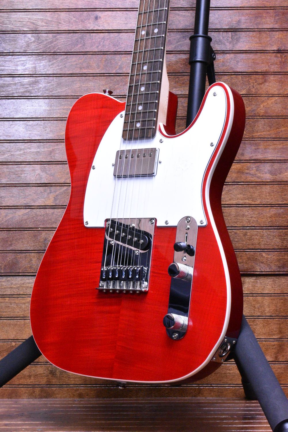 Squier Affinity Series® Telecaster® FMT SH, Laurel Fingerboard, White Pickguard, Crimson Red Transparent