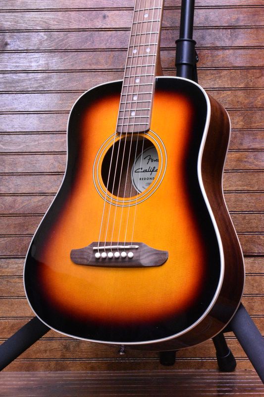 Fender California Standard Redondo™ Mini with Bag, Spruce Top, 3-Color Sunburst