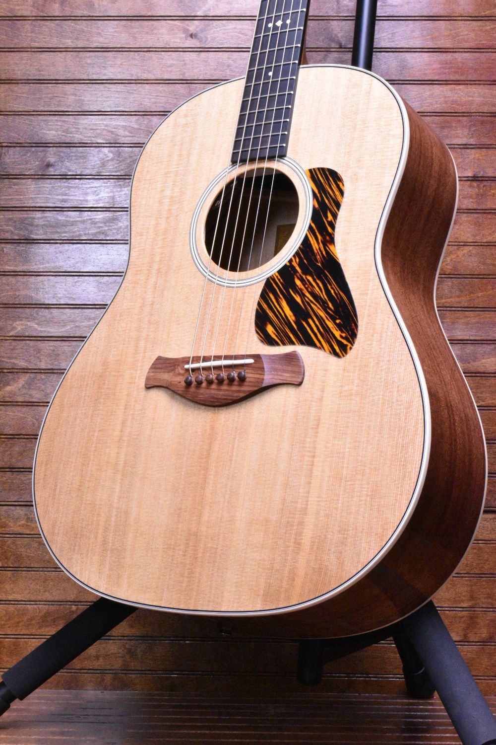 Taylor 517e Gold Label, Grand Pacific