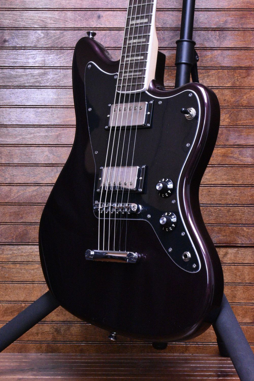 Squier Paranormal Baritone Jazzmaster® HH, Laurel Fingerboard, Black Pickguard, Oxblood
